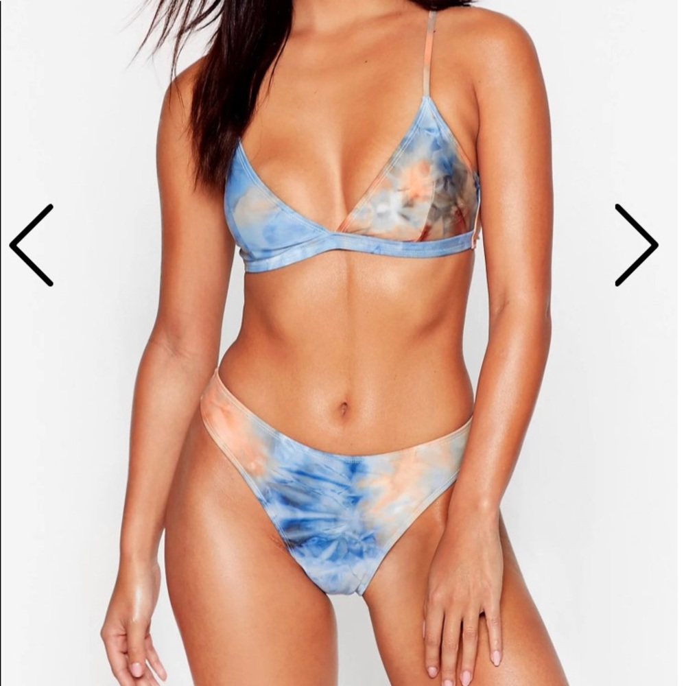 NEW WITH TAGS Nasty gal Tie Dye Bikini Set